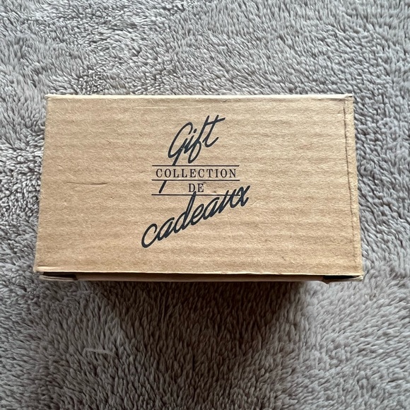 Whimsical Cob Cleaner - Picture 5 of 8